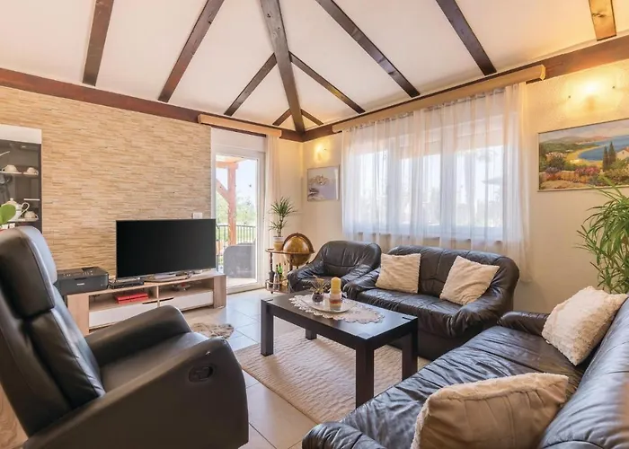Cozy In Novigrad With Wifi